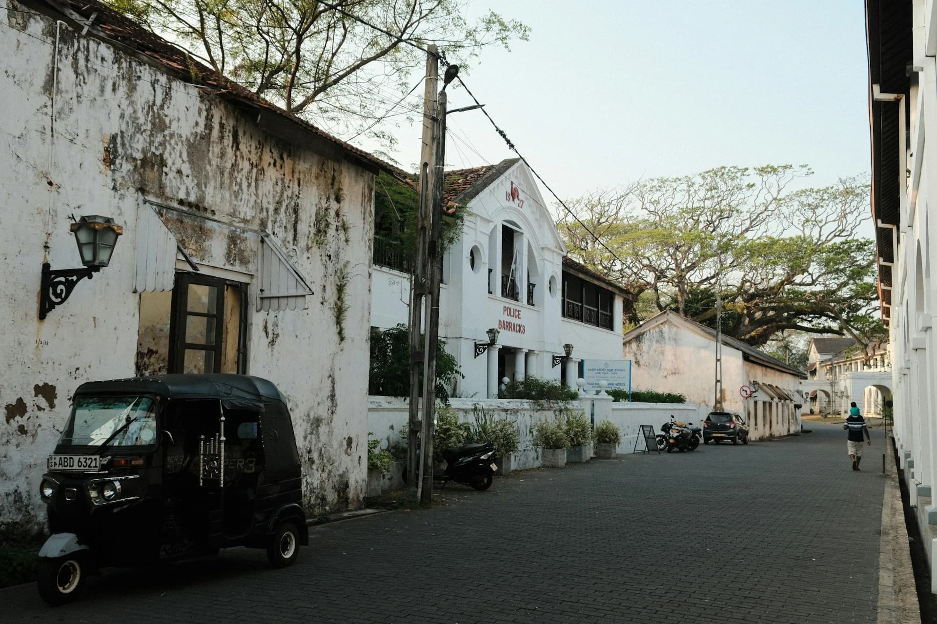Quiet colonial lane inside Galle